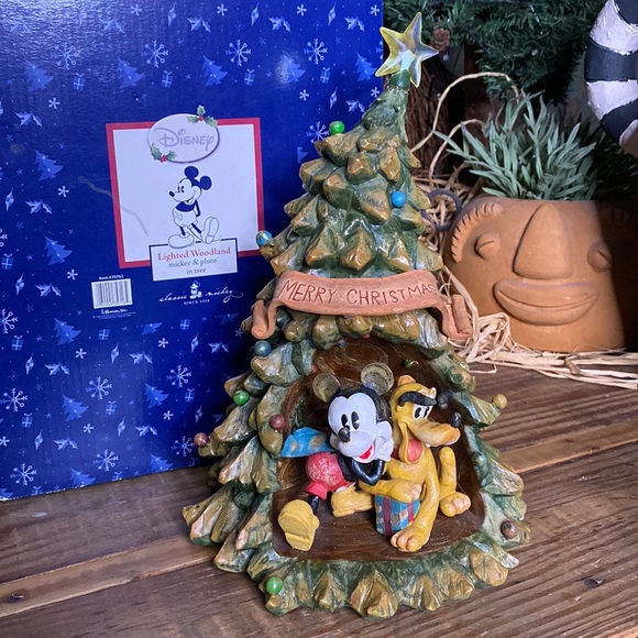 Disney Mickey Mouse and Pluto Lighted Woodland Christmas Tree Carved Wood Style - Picture 1 of 16